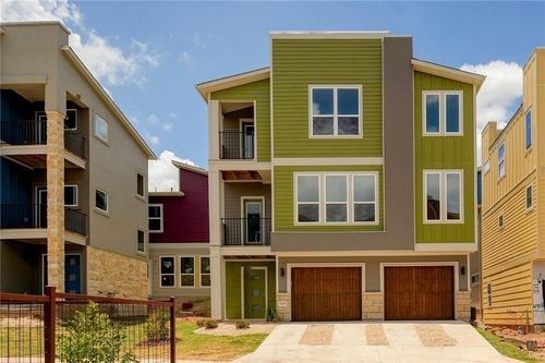 2005 Dinsdale Ln, Austin, TX, 78741-7211 | Card Image