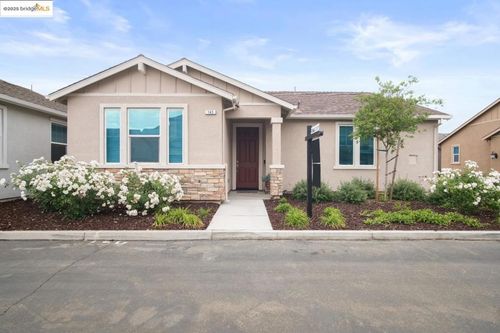 143 Novella Dr, Newman, CA, 95360-9583 | Card Image