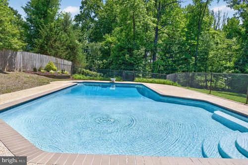 6727 Newington Rd, LORTON, VA, 22079-1111 | Card Image