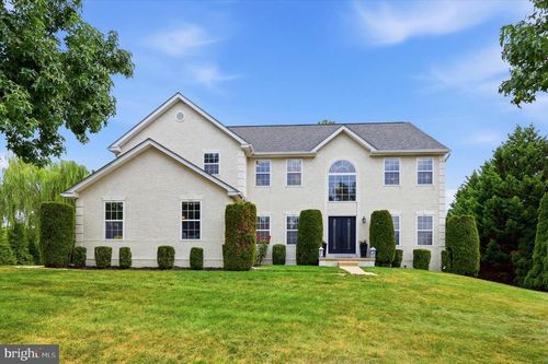 15 Springfield Dr, Collegeville, PA, 19426-2739 | Card Image