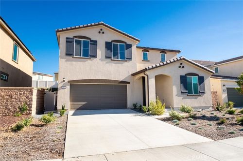 19508 Hanging Rock Rd, Lake Elsinore, CA, 92532-3900 | Card Image