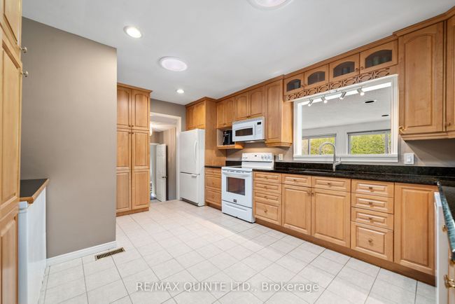150a Hoskin Rd, House other with 4 bedrooms, 3 bathrooms and 6 parking in Plainfield ON | Image 17