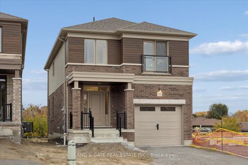 989 Queensdale Ave, Oshawa, ON, L1H0W5 | Card Image