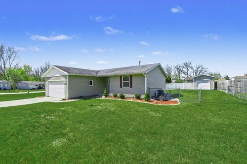 935 N Park Ct Ne, Grand Rapids, MI, 49525-2618 | Card Image