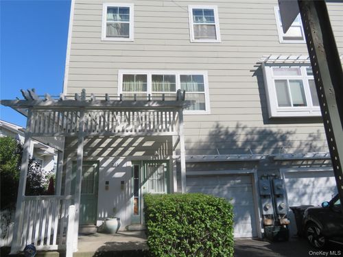 216 Beach 79th St, Rockaway Beach, NY, 11693-2008 | Card Image