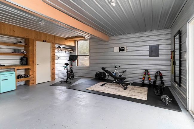 First floor of bunkhouse | Image 24