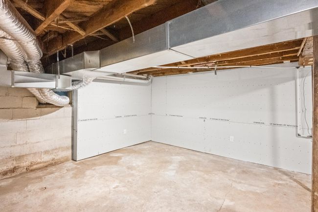Basement | Image 36