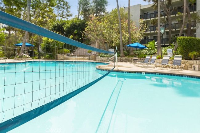 306 - 3602 W Estates Ln, Condo with 2 bedrooms, 2 bathrooms and 2 parking in Rolling Hills Estates CA | Image 4