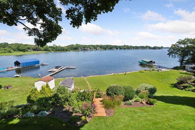This view absolutely melts the stress away! | Image 4