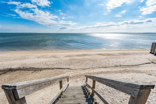 1521 Peconic Bay Blvd, Laurel, NY, 11948-1758 | Card Image