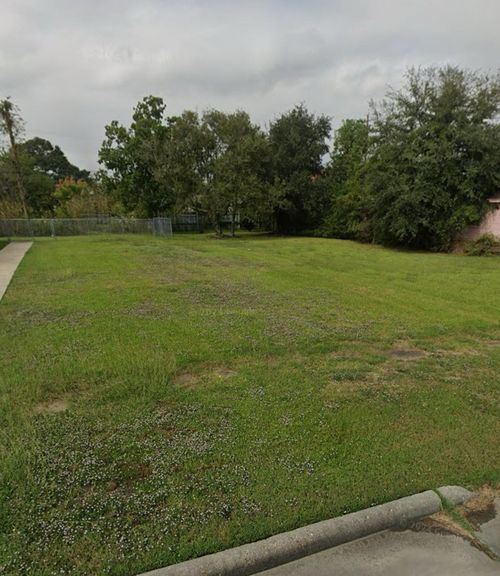 1415 W Procter St, Port Arthur, TX, 77640-4728 | Card Image