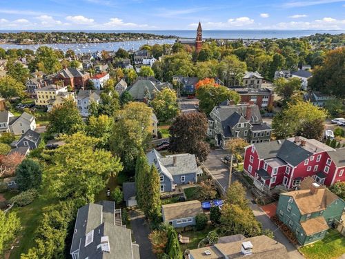 17 Watson St, Marblehead, MA, 01945-3435 | Card Image