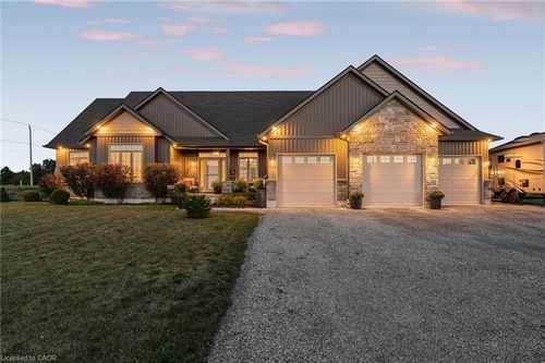 3 Silverthorne Crt, Dunnville, ON, N1A2W2 | Card Image