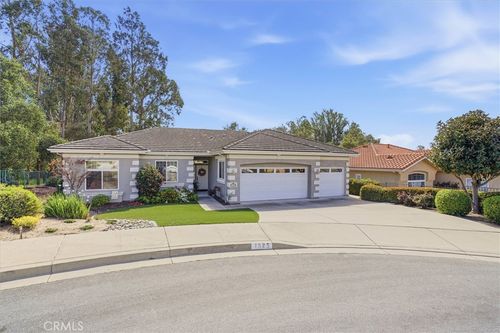 1525 Hogan Ct, Nipomo, CA, 93444-5725 | Card Image