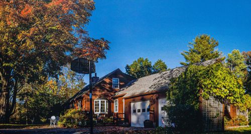 11 Fellows St, Concord, NH, 03301-2628 | Card Image