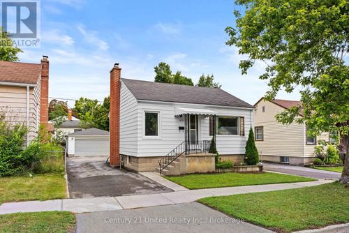 516 Glengarry Ave, Peterborough, ON, K9H4Y4 | Card Image