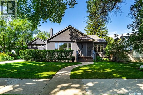 611 8th Ave N, Saskatoon, SK, S7K2W7 | Card Image