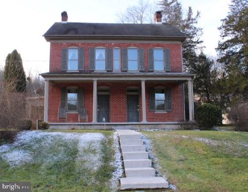 1447 Park Rd, SPRING GROVE, PA, 17362-8349 | Card Image