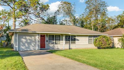 131 Laurel Street, House other with 4 bedrooms, 1 bathrooms and null parking in Lake Jackson TX | Image 2