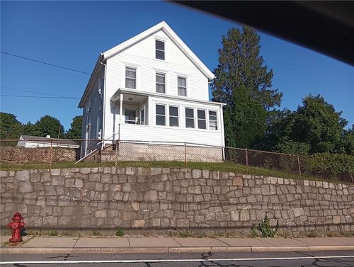 53 Tower St, Westerly, RI, 02891-1923 | Card Image