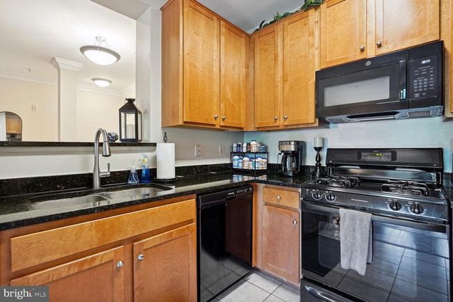 UNIT-208 - 4850 Eisenhower Ave, Condo with 2 bedrooms, 1 bathrooms and null parking in ALEXANDRIA VA | Image 12