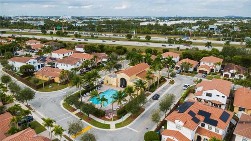 9866 Nw 10th St, Miami, FL, 33172-3202 | Card Image