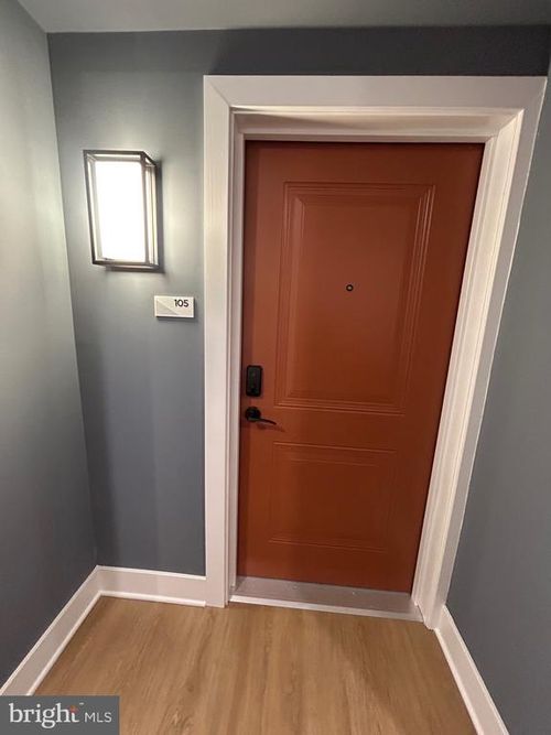 105-624 Main St, ROYERSFORD, PA, 19468-2402 | Card Image