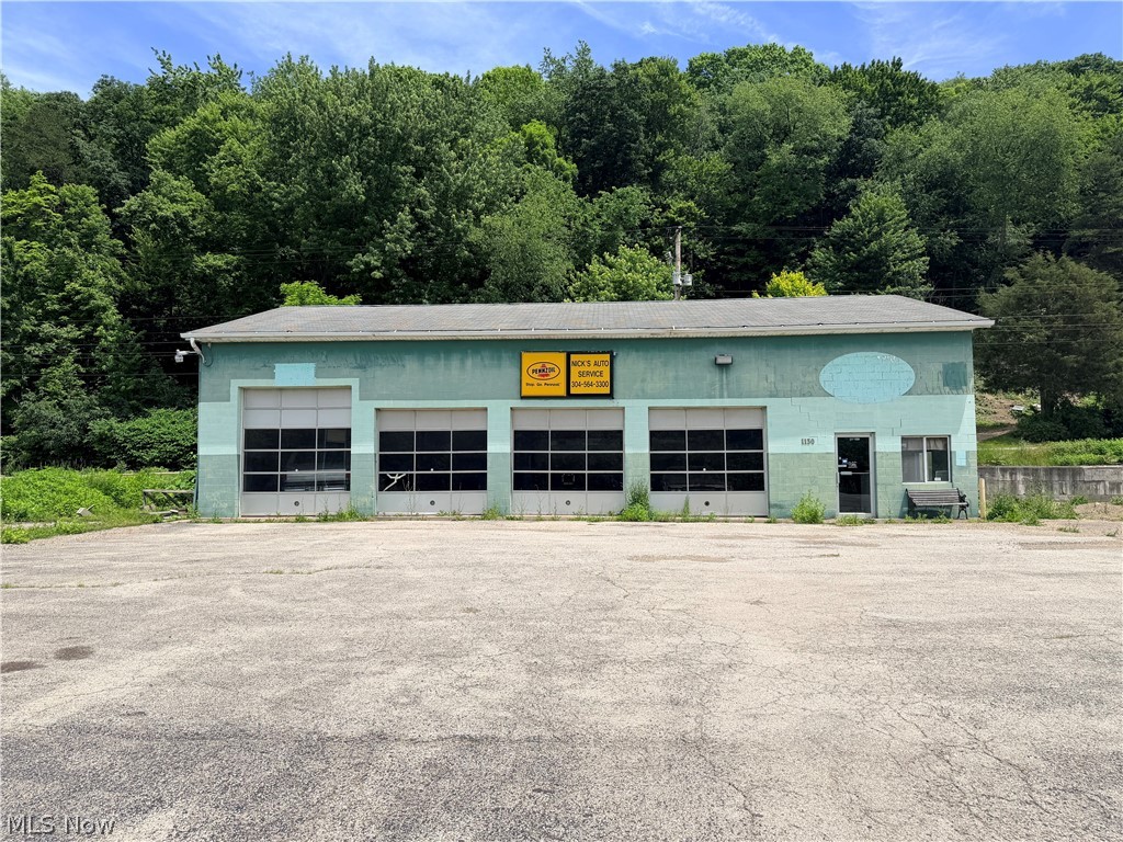 1130 N Chester St, New Cumberland, WV 26047