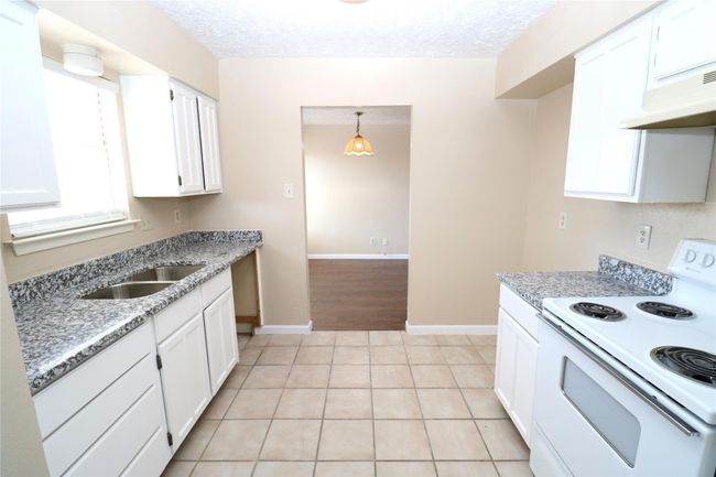 20123 Chipplegate Ln, House other with 3 bedrooms, 2 bathrooms and 2 parking in Humble TX | Image 28