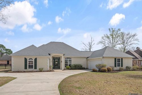 6013 Riverbend Lakes Dr, Baton Rouge, LA, 70820-5050 | Card Image
