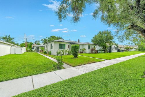 4131 1st Ave N, ST PETERSBURG, FL, 33713-8201 | Card Image