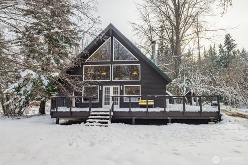 201 Pine Glen Dr, Easton, WA, 98925-5929 | Card Image