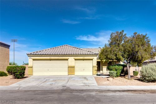 5820 Faye Talor St, North Las Vegas, NV, 89081-4414 | Card Image