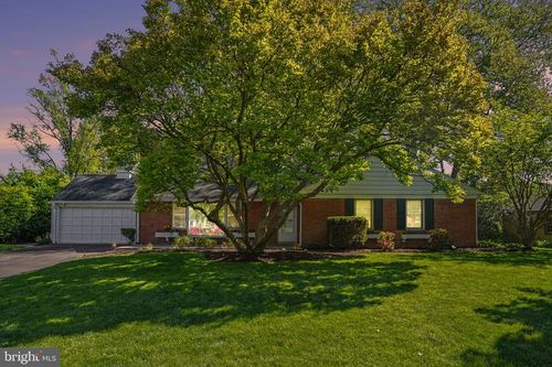 751 Arlington Rd, CAMP HILL, PA, 17011-1604 | Card Image