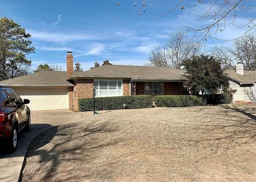 1811 Guilford Ln, Nichols Hills, OK, 73120-4730 | Card Image