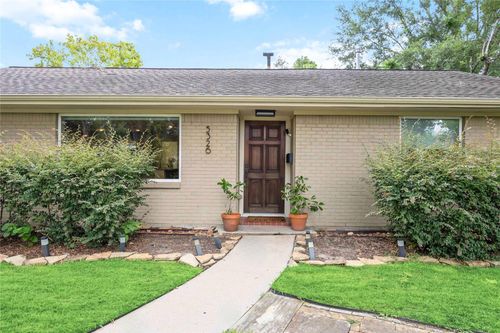 5326 De Milo Dr, Houston, TX, 77092-4218 | Card Image