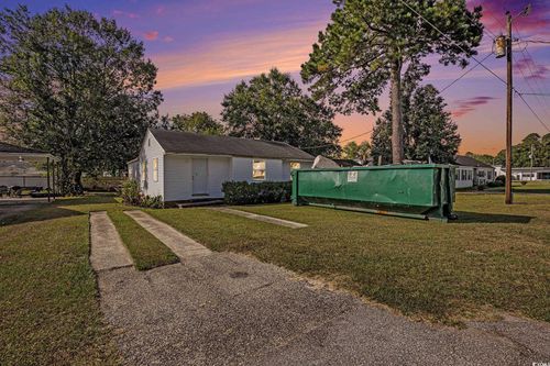 307 E Lloyd St, Mullins, SC, 29574-3709 | Card Image
