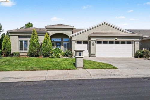 136 Scarlet Way, Brentwood, CA, 94513-6007 | Card Image