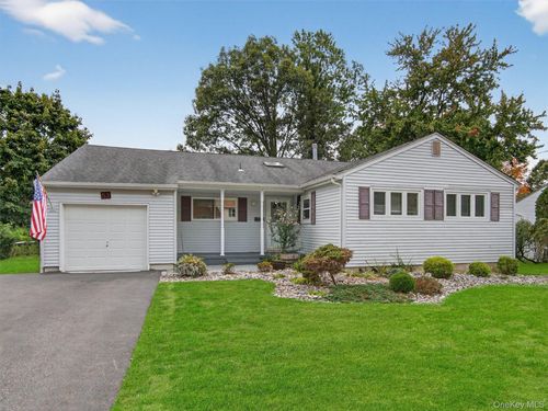 53 Greywood Dr, Orangeburg, NY, 10962-2428 | Card Image