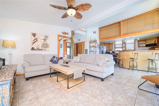 108 N 2 Nd St, House other with 5 bedrooms, 5 bathrooms and 6 parking in Fulton TX | Image 5