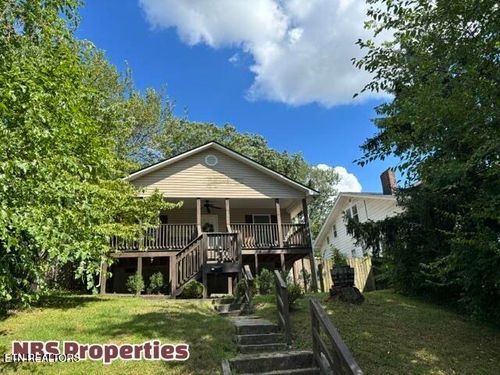 126 E Columbia Ave, Knoxville, TN, 37917-5312 | Card Image