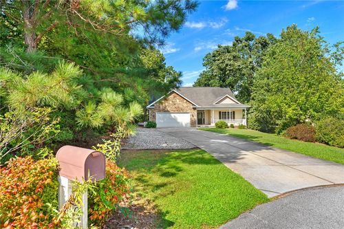 307 Willow Brook Ln, Seneca, SC, 29678-3061 | Card Image