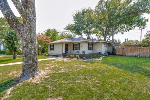 8543 Glencrest Ln, Dallas, TX, 75209-2631 | Card Image
