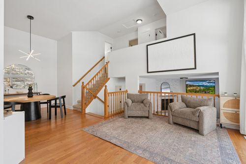 15081 December Way, Rosemount, MN, 55068-5521 | Card Image