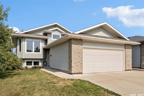 454 Buckwold Cove, Saskatoon, SK, S7N4W1 | Card Image