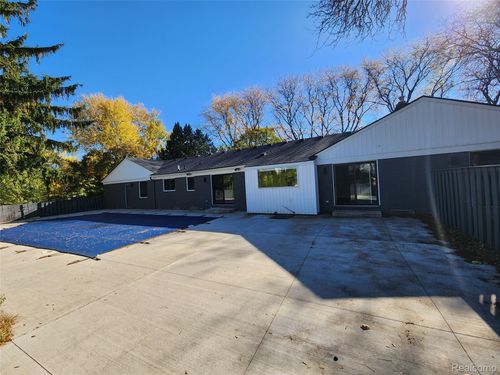 5349 Van Ness Ct, Bloomfield Hills, MI, 48302-2659 | Card Image