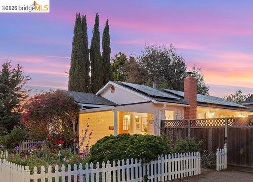 737 Dartshire Way, Sunnyvale, CA, 94087-3503 | Card Image