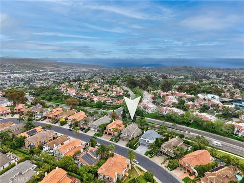 10 Glastonbury Pl, Laguna Niguel, CA, 92677-5310 | Card Image