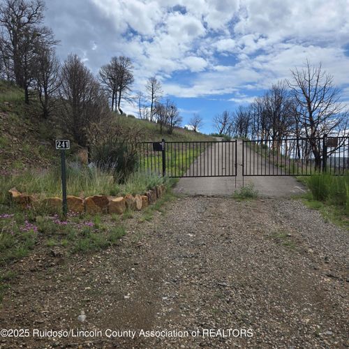 241 Telluride Trl, Ruidoso, NM, 88345-7152 | Card Image