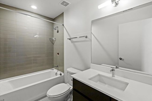UNIT-115 - 500 N Northwest Hwy, Condo with 2 bedrooms, 2 bathrooms and 91 parking in Park Ridge IL | Image 12